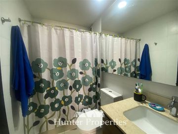 Departamento en Venta en Las Hualtatas con camino el parque