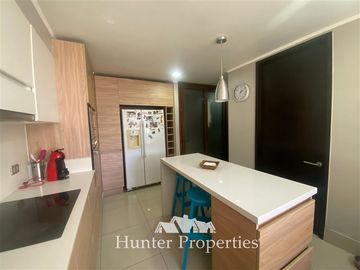 Departamento en Venta en Las Hualtatas con camino el parque