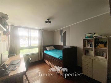 Departamento en Venta en Las Hualtatas con camino el parque
