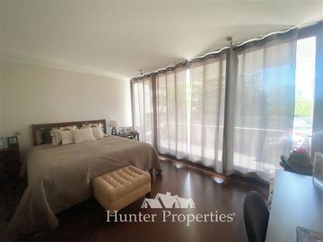 Departamento en Venta en Las Hualtatas con camino el parque