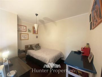 Departamento en Venta en Las Hualtatas con camino el parque