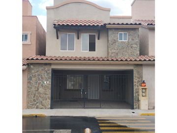 CASA EN VENTA AL SUR DE PACHUCA, BLVD SANTA CATARINA , PACHUCA,HGO