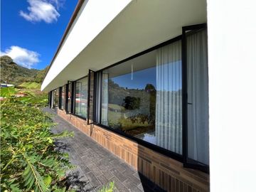 Casa Campestre en venta en Via San Antonio - La Ceja