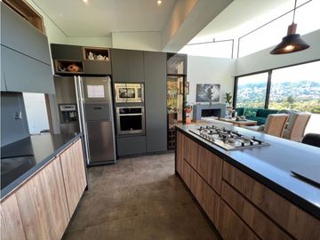 Casa Campestre en venta en Via San Antonio - La Ceja