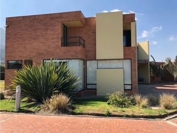 Vendo espectacular Casa en Tenjo