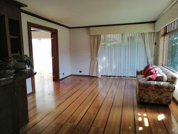 Se vende amplia y luminosa casa de 2 pisos Miraflores Bajo, Viña del Mar An.-