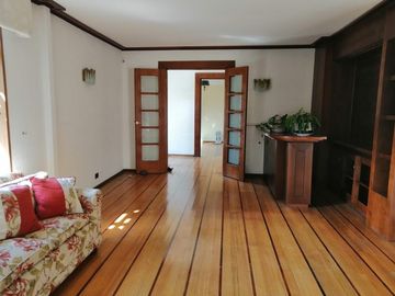 Se vende amplia y luminosa casa de 2 pisos Miraflores Bajo, Viña del Mar An.-