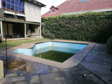 Se vende amplia y luminosa casa de 2 pisos Miraflores Bajo, Viña del Mar An.-