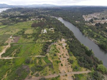 Sitio en Venta en Ubicado a 54 Km de Concepcion, a 6 km de Quillon y a 2,5 Km de Chillancito a través de camino asfaltado
