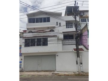 CASA EN VENTA en Av. en la ciudad de Xalapa Ver.
