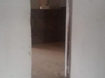 En Venta Oficina en 3er Piso Cerca al Parque Carlos Martinez de Pinillos - Trujillo