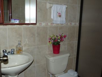 VENTA CASA CAMPESTRE VIA A BARCELONA - QUINDIO
