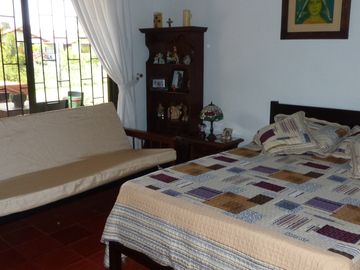 VENTA CASA CAMPESTRE VIA A BARCELONA - QUINDIO