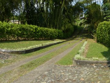 VENTA CASA CAMPESTRE VIA A BARCELONA - QUINDIO