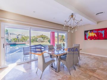 Casa en venta en El Nacional Country Club - General Rodriguez