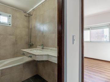 Departamento venta centro 1 dormitorio balcón al frente Oroño