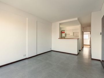 Departamento venta centro 1 dormitorio balcón al frente Oroño