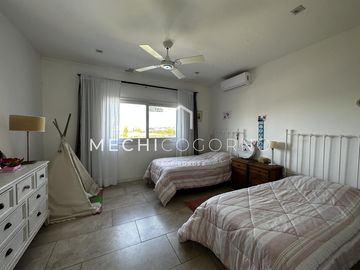 Casa de 4 dormitorios en alquiler de verano en San Rafael, Villa Nueva