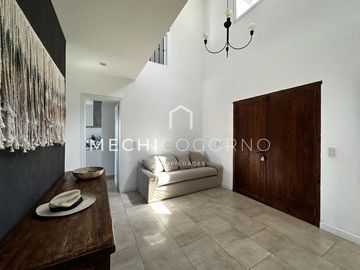 Casa de 4 dormitorios en alquiler de verano en San Rafael, Villa Nueva