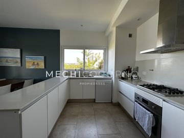 Casa de 4 dormitorios en alquiler de verano en San Rafael, Villa Nueva