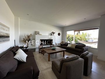 Casa de 4 dormitorios en alquiler de verano en San Rafael, Villa Nueva