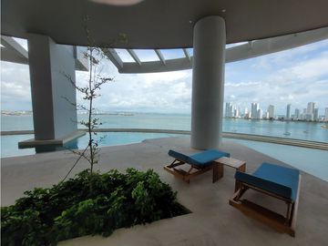 Apartamento bocagrande sobre la bahia