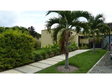 VENTA CASA CAMPESTRE VIA LA TEBAIDA AL VALLE DEL CAUCA