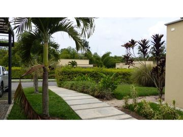 VENTA CASA CAMPESTRE VIA LA TEBAIDA AL VALLE DEL CAUCA