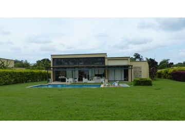 VENTA CASA CAMPESTRE VIA LA TEBAIDA AL VALLE DEL CAUCA