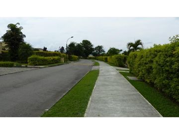 VENTA CASA CAMPESTRE VIA LA TEBAIDA AL VALLE DEL CAUCA