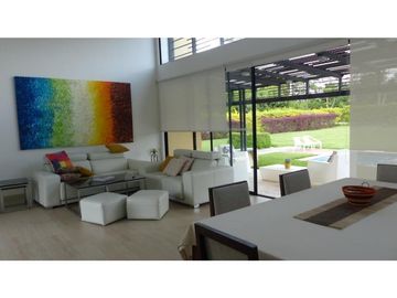 VENTA CASA CAMPESTRE VIA LA TEBAIDA AL VALLE DEL CAUCA