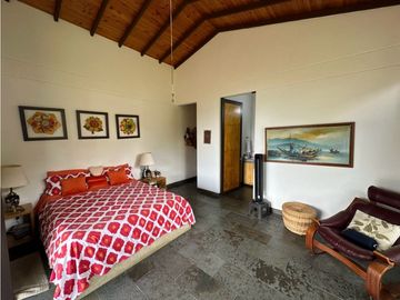 Finca en venta ubicada en Venecia colonial
