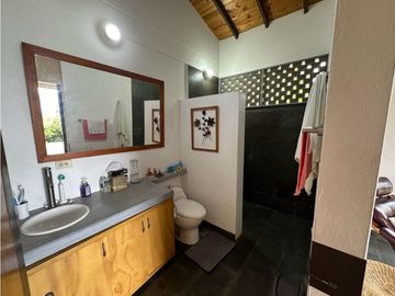 Finca en venta ubicada en Venecia colonial