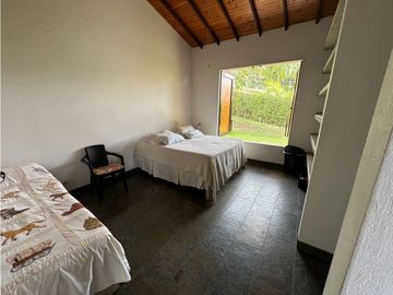 Finca en venta ubicada en Venecia colonial
