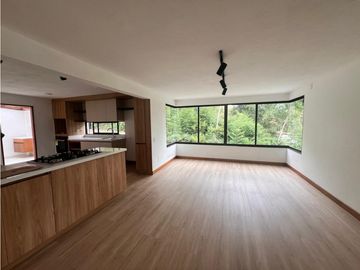 ALQUILER DE ESPECTACULAR CASA EN EL CORAZÓN DE LLANOGRANDE 12M o 10M