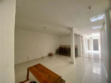 Casa bifamiliar de dos pisos más terraza en venta Barrio Nuevo Palmira