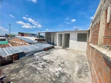 Casa bifamiliar de dos pisos más terraza en venta Barrio Nuevo Palmira