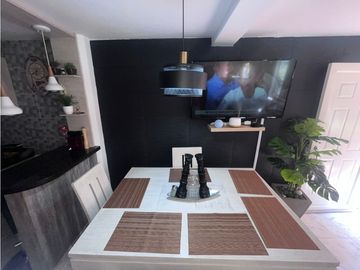 SE VENDE HERMOSA CASA EN EL CANEY SUR DE CALI