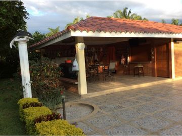 VENTA DE HERMOSA CASA CAMPESTRE ZONA EL CAIMO
