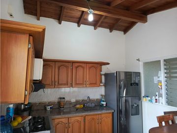 VENDO O CAMBIO CASA EN RIONEGRO SEGUNDO NIVEL