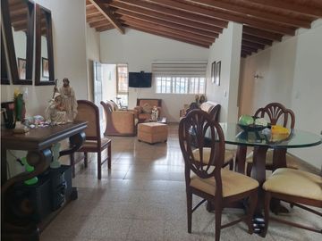 VENDO O CAMBIO CASA EN RIONEGRO SEGUNDO NIVEL