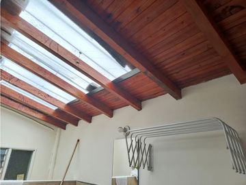 VENDO O CAMBIO CASA EN RIONEGRO SEGUNDO NIVEL