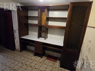 Venta de casa 4 ambientes con cochera y patio en Wilde