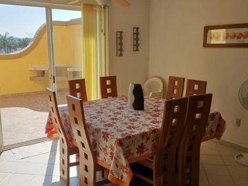 Excelente casa al SUR de Cuernavaca con ALBERCA compartida