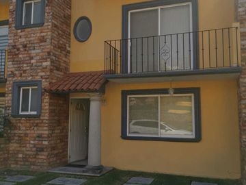 Excelente casa al SUR de Cuernavaca con ALBERCA compartida