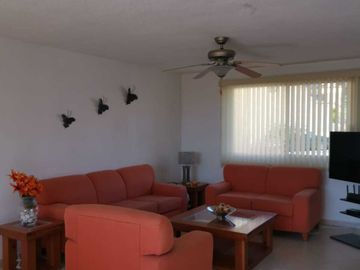 Excelente casa al SUR de Cuernavaca con ALBERCA compartida