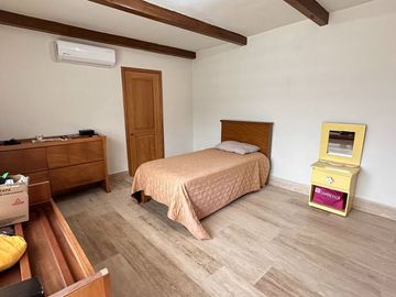 Condominio Las aralias PH 401