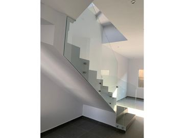 Casa en Venta Cumbres Elite Premier García equipada
