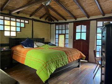 Venta de Quinta Amueblada, Azogues, Guapán, Sector Aguilán, 2070m²