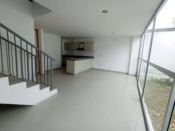 CASA EN VENTA BARRIO EL AMPARO|1756
